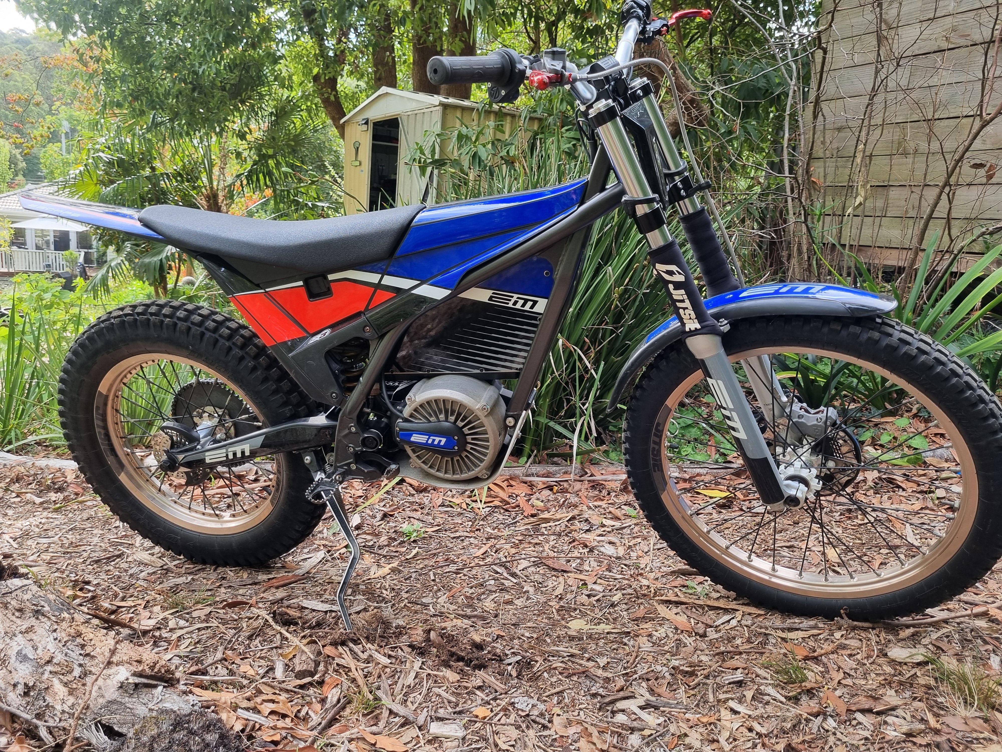Escape S 2023 (Used)