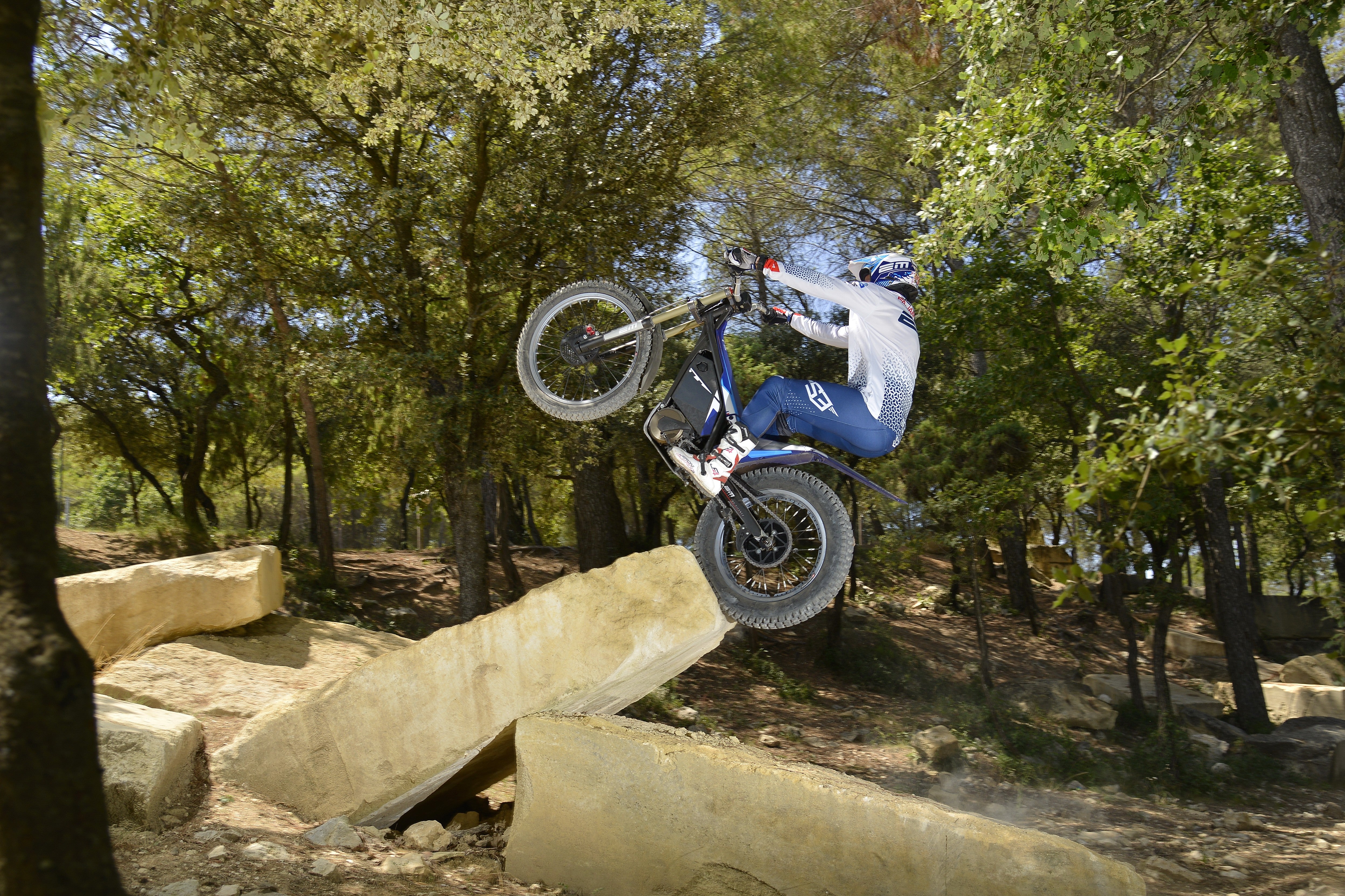 2026 Epure Factor E 1.8